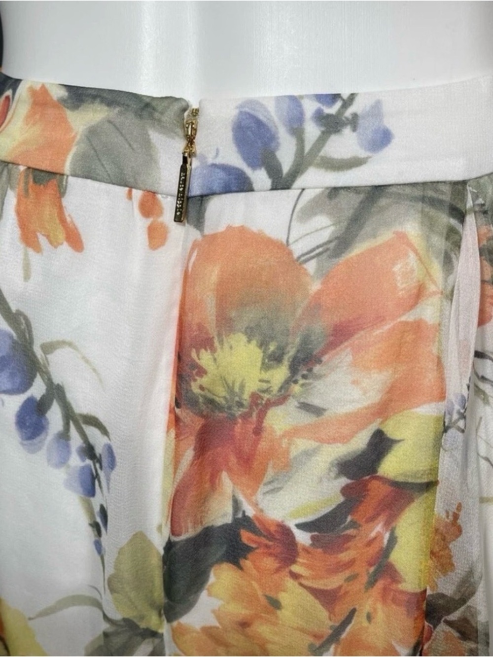 Haute Hippie Sheer Floral skirt - Picture 3 of 6